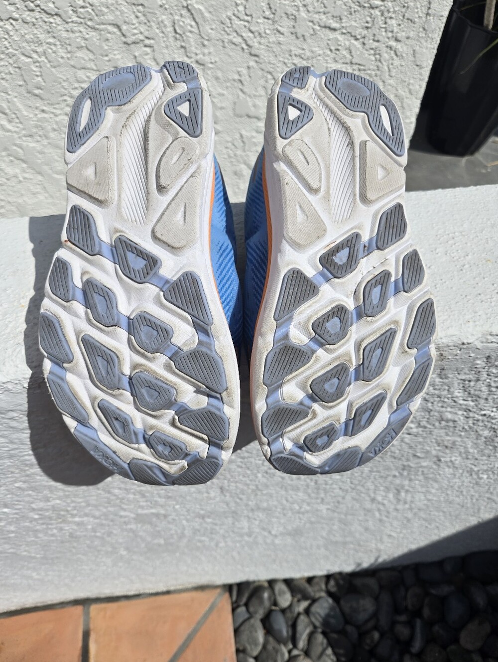 Size 8.5 Wide - Picture 2 of 5